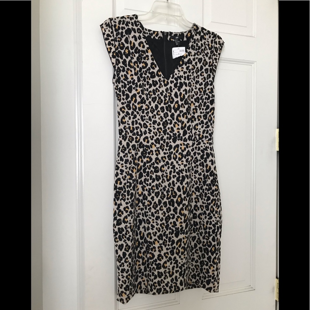 H&M leopard sleeveless dress